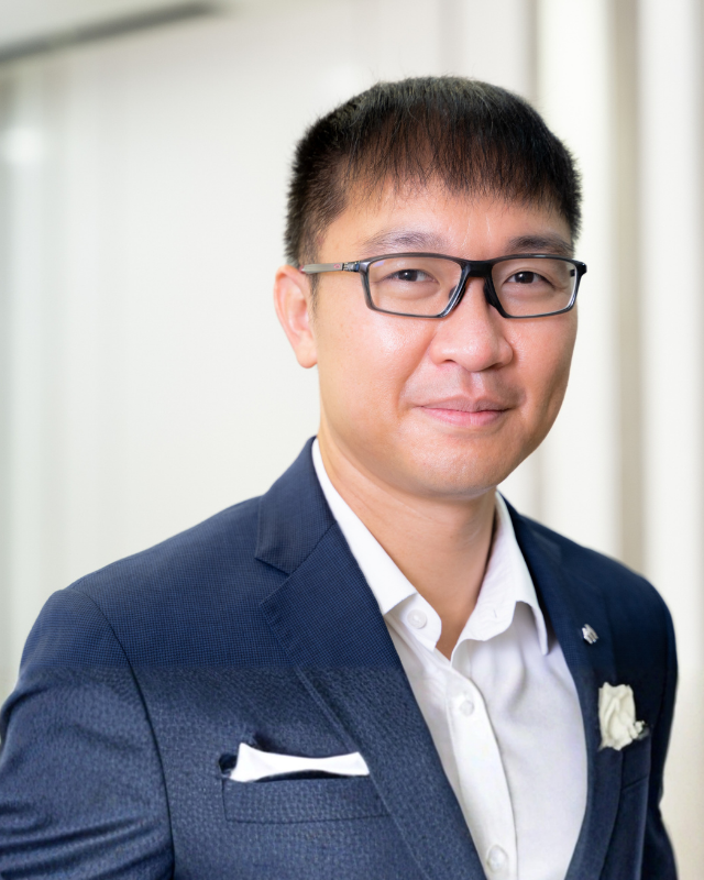 Ir Dr. Pang Yat Bond, Derrick, JP