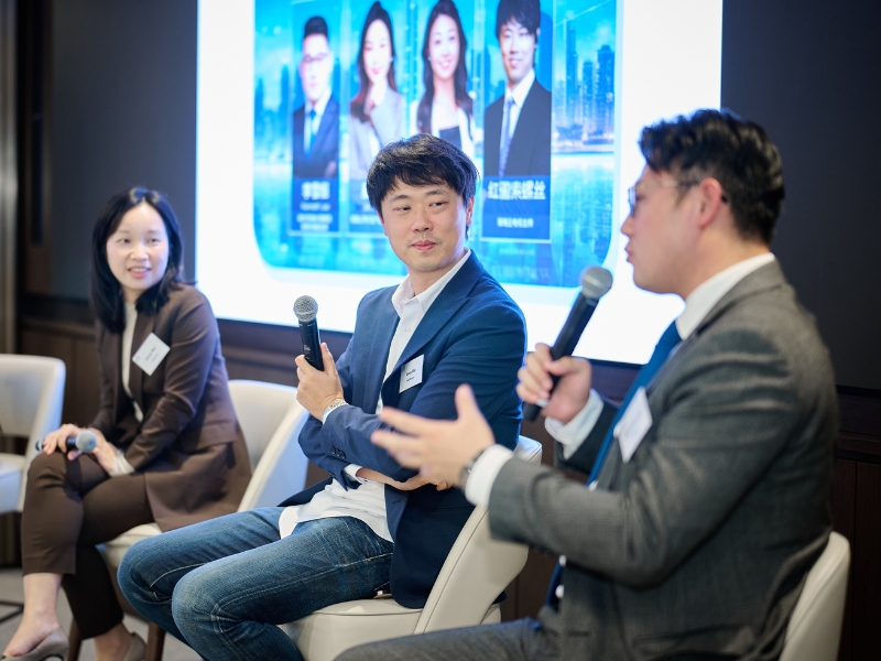 20250929-lunch-with-prof-news-mobile-hero-image