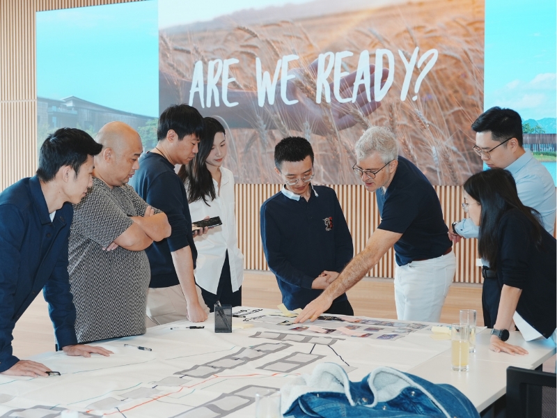 20250929-lunch-with-prof-news-mobile-hero-image