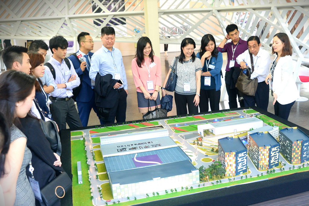 High Fashion (China) Ltd in Hangzhou Residential Trip-CityUHK MBA
