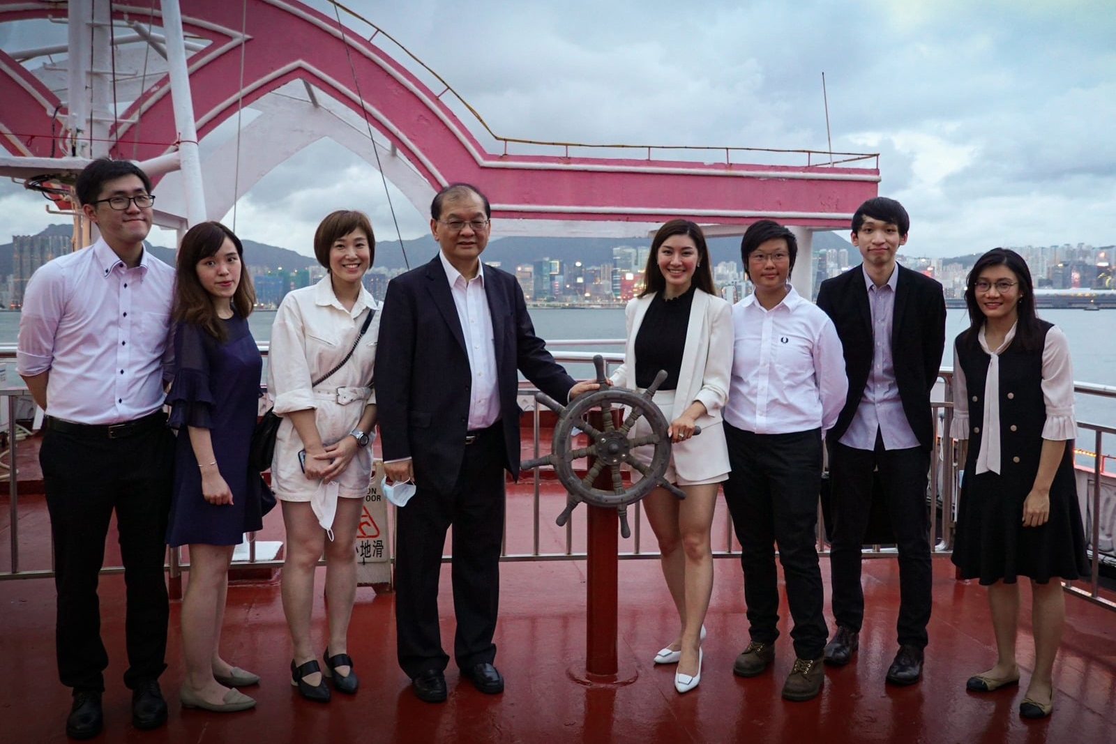 20200811-services-mkt.jpg
